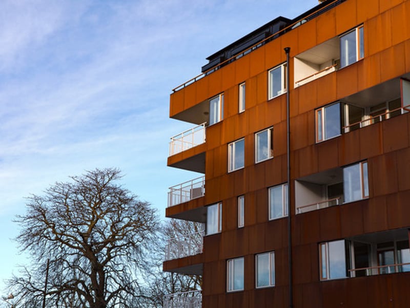 Fasaden i rostad corstenstål på kvarteret Sofia